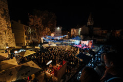 02-Tajci-Advent-u-Zadru-6.12.2025-Foto-Matija-Lipar