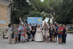 2-Kostimirane-turisticke-setnje-Ivane-Zrilic-i-ove-su-godine-odusevile-brojne-posjetitelje