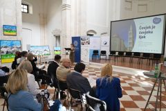 covjek-je-covjeku-lijek-2