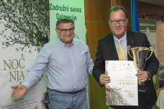 2_Prizn-za-naj.-kozm-eko-proizv-od-masline_LISJAK-d.o.o.-Koper-Slovenija-EKO-OLIVE-GARDEN-COSMETIC-OIL-AGRUMI