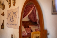 Tradicionalno-uredene-sobe