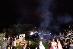 uprizorenje-zivih-jaslica-u-Diklu-kod-bunara-2022-11