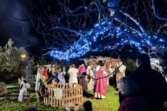 uprizorenje-zivih-jaslica-u-Diklu-kod-bunara-2022-13