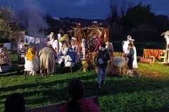 uprizorenje-zivih-jaslica-u-Diklu-kod-bunara-2022-7