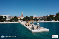 thumb_418_1600_0_0_0_crop