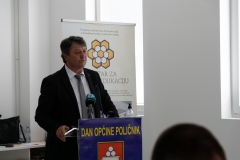 danopcinepolicnik22-0492