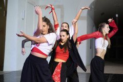 587735754_32583707634608989_2974107896524842710_n