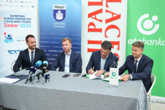 6ed7afe8a68e7e34cb5f2708c77d75f7_XL