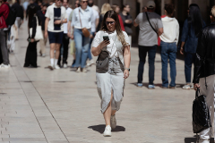 842A2501