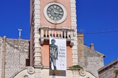 Apoksiomen plakat (Foto: Žeminea Čotrić)