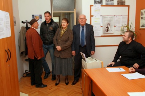 Zvonimir Vrančić s obitelji na izborima (Foto: Ivan Katalinić)