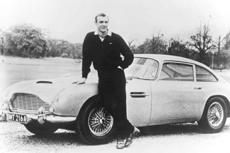 Ilustracija: James Bond - Aston Martin