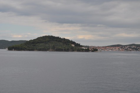 Otok Ošljak i u pozadini mjesto Kali (Foto: Žeminea Čotrić)