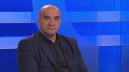 Otvoreno_frame_16622.jpg.688x388_q85_crop_upscale