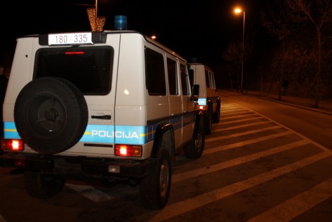 Policija (foto: Žeminea Čotrić) Policija (foto: Žeminea Čotrić)