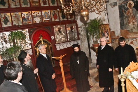 Presjednici Ivo Josipović i Boris Tadić u posjetu Manastira Krupa (Foto: Ivan Katalinić)-113
