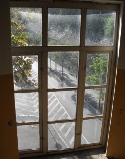 Prozor na kojem je bila Titova slika u zgradi "Pegla" (Foto: Marko Dunatov)