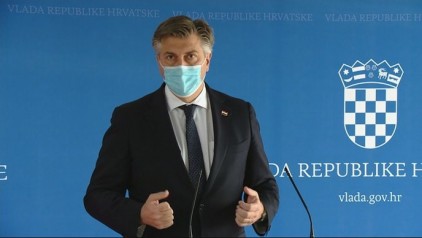 Studio_4_frame_103102.jpg.688x388_q85_crop_upscale