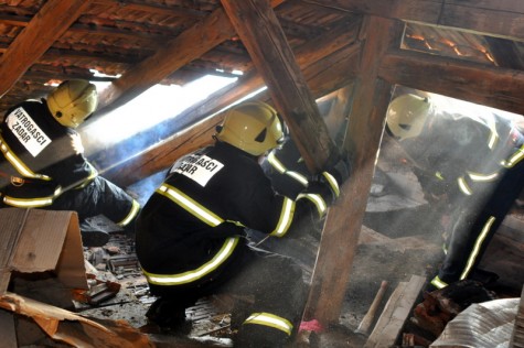 Vatrogasci (foto: Z NET/ Žeminea Čotrić)