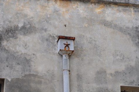 Zvjezda na staroj tehnničkoj školi (foto: Žeminea Čotrić)