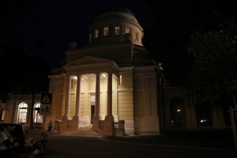 Crkva sv. Dimitrije noću (Foto: Žeminea Čotrić)