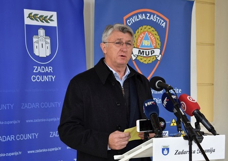 f1c0ee17f338cf5c72ee789b8341f285_M