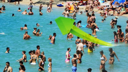 turisti plaža gužva