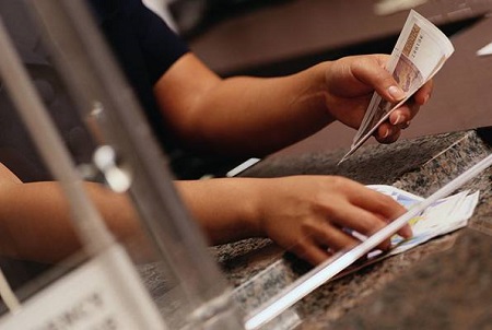 šalter-plaćanje-kredit