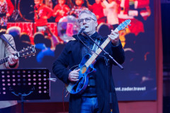 13-Kresimir-Perovic-Ante-Rados-Advent-u-Zadru-11.12.2025-Foto-Bojan-Bogdanic