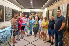 9-Gnalic-vila-s-publikom