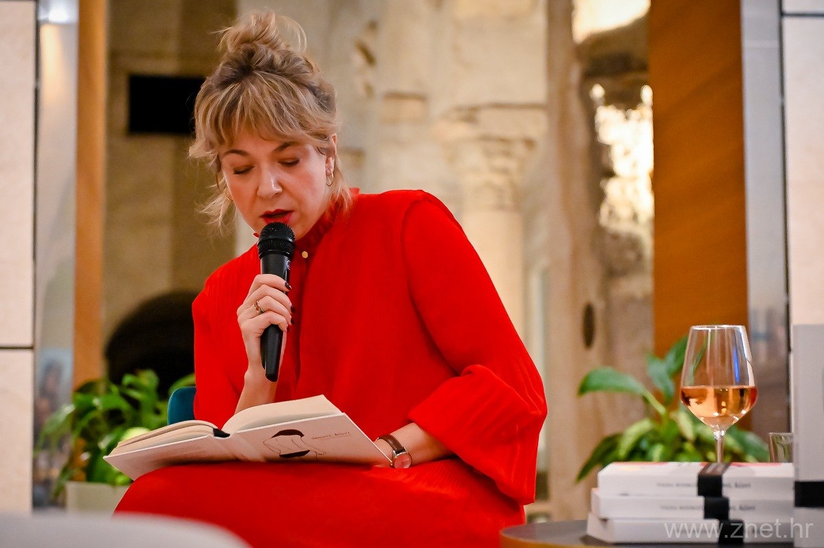Book_club_19_11_21_-48-of-64