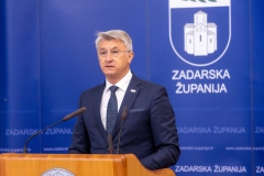 912A0590