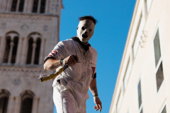 090-08-Karnevalska-povorka-Zadar-2.3.2025-Foto-Bojan-Bogdanic