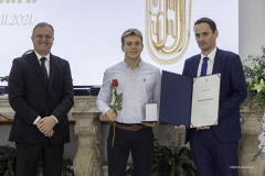 DangradaZadra202114