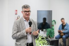 ZADAR - 05.05.2026 - Predavanje Korada Korlevića održano u prostoru Odjela za mlade Gradske knjižnice Grada Zadra