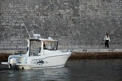 842A1377