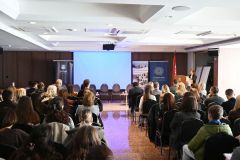 okrugli-stol-internet-1