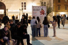 Sestre-Husar-Tuna-Sushi-Wine-Festival-9.4.2025-Foto-Bojan-Bogdanic_30-Sestre-Husar-Tuna-Sushi-Wine-Festival-9.4.2025-Foto-Bojan-Bogdanic