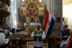 7.Citanje-u-Crkvi-sv.-Jakova-u-Lebenu