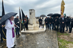 9bd015d07c5bfacb9a0e5aa7302868c3_L