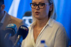 842A5330